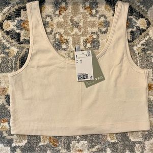 *Brand new with tags* H&M Crop-top. Size Medium.